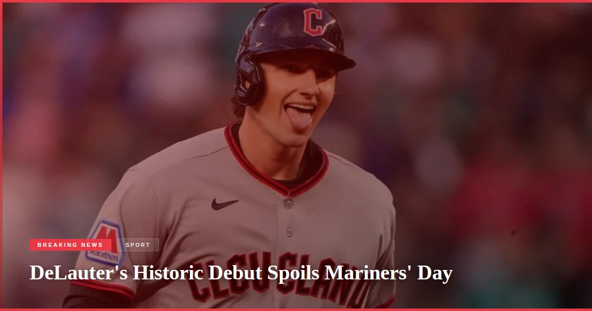 DeLauter's Historic Debut Spoils Mariners' Day